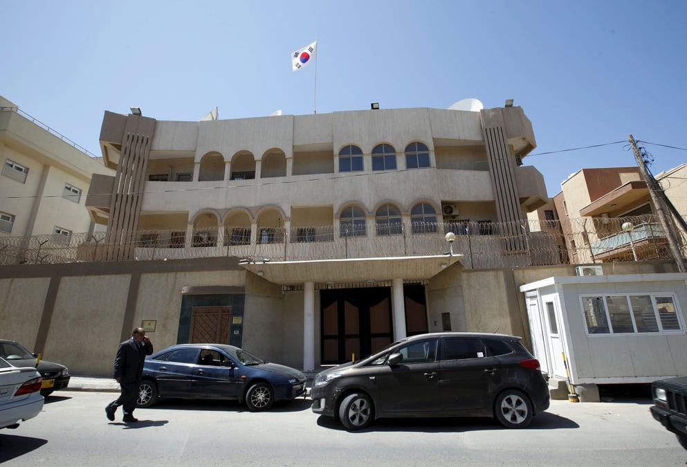 Deux ambassades attaquees a tripoli