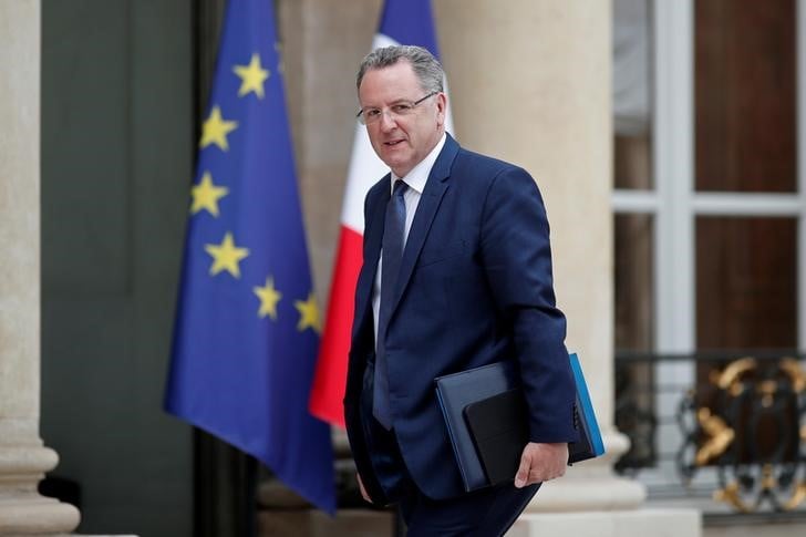 Ferrand quitte le gouvernement pour l'assemblee
