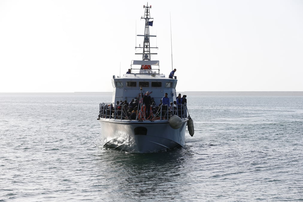 Les gardes-cotes libyens interceptent un demi-millier de migrants