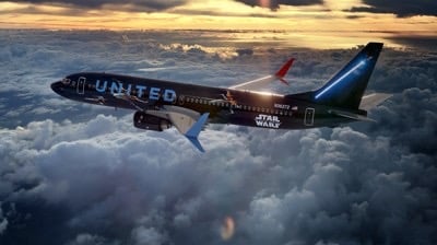 A l'occasion d'un partenariat avec Lucasfilm, un B737-800 a été repeint aux couleurs de Star Wars
