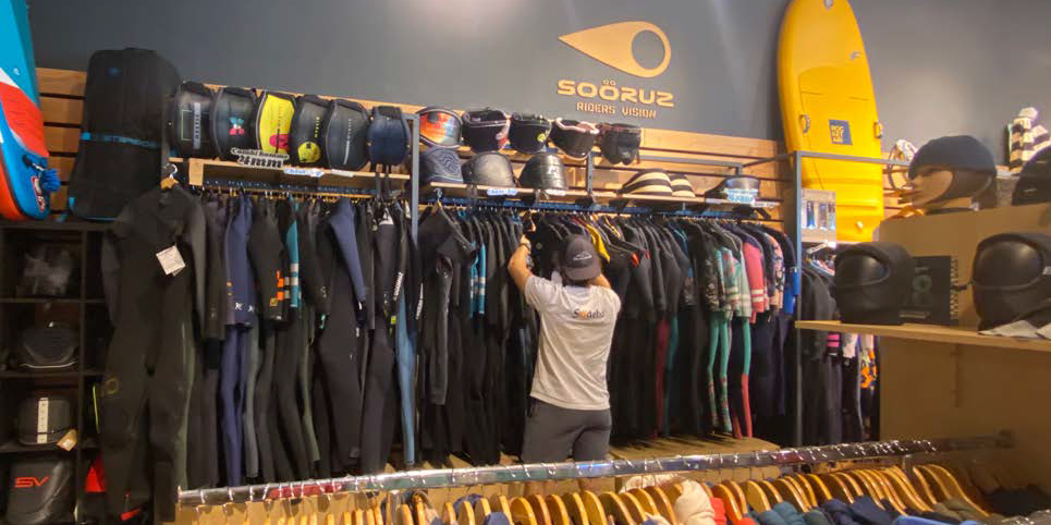 La marque rochelaise Soöruz récupère 30.000 combinaisons chaque année pour les recycler.