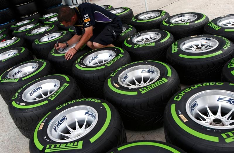 Pirelli réduit sa prévision de ventes 2014