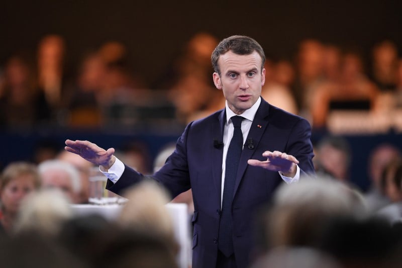 Emmanuel macron en professeur d'europe a epinal
