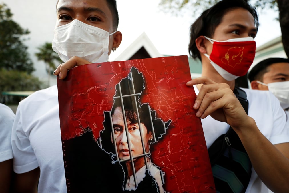 Aung san suu kyi retenue a son domicile, son avocat n'a pu la rencontrer
