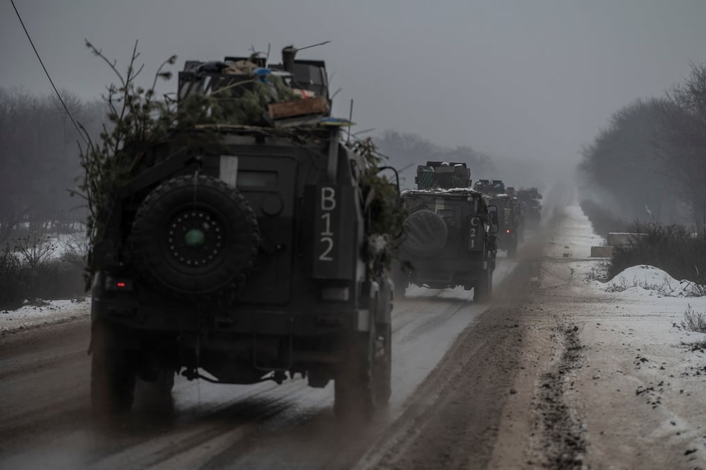 Des vehicules blindes dans la region de donetsk