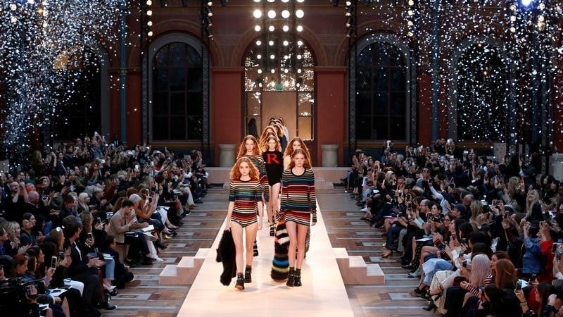 Sonia rykiel se recentre sur sa ligne principale