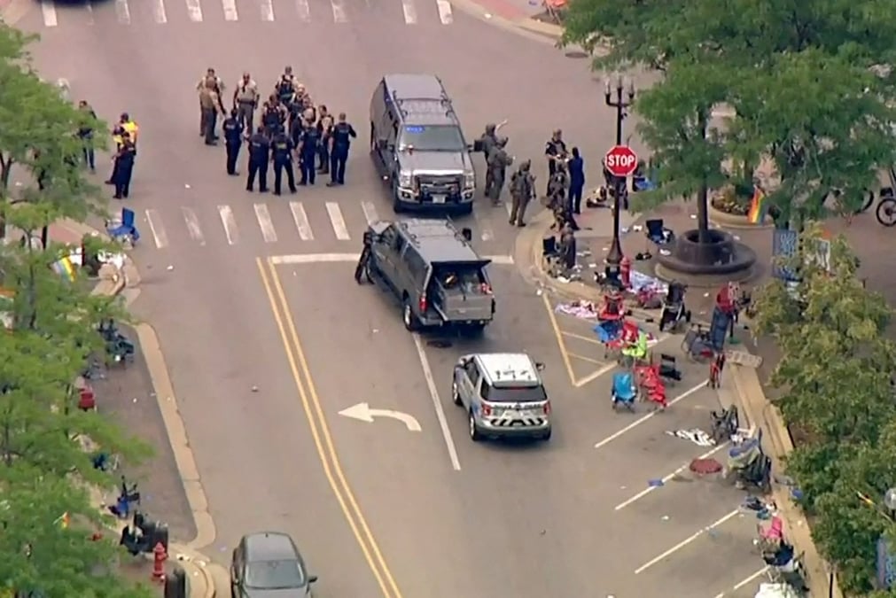 Gunfire at a fourth of july parade in highland park