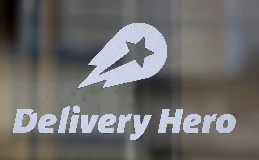 Le logo de delivery hero au siege de l'entreprise a berlin