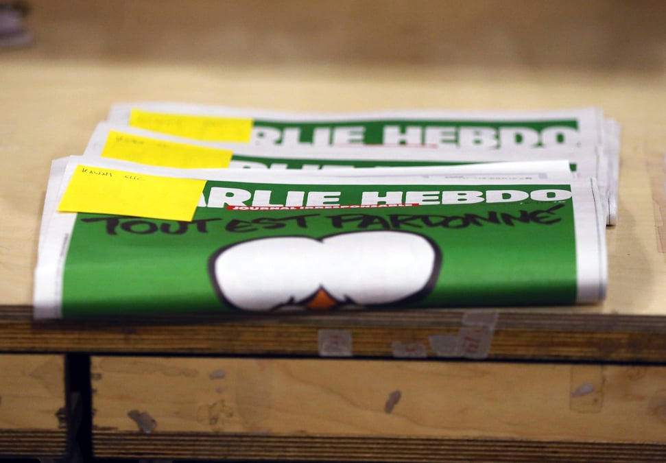 Heurts a alger a la fin d'une manifestation contre les caricatures de charlie hebdo