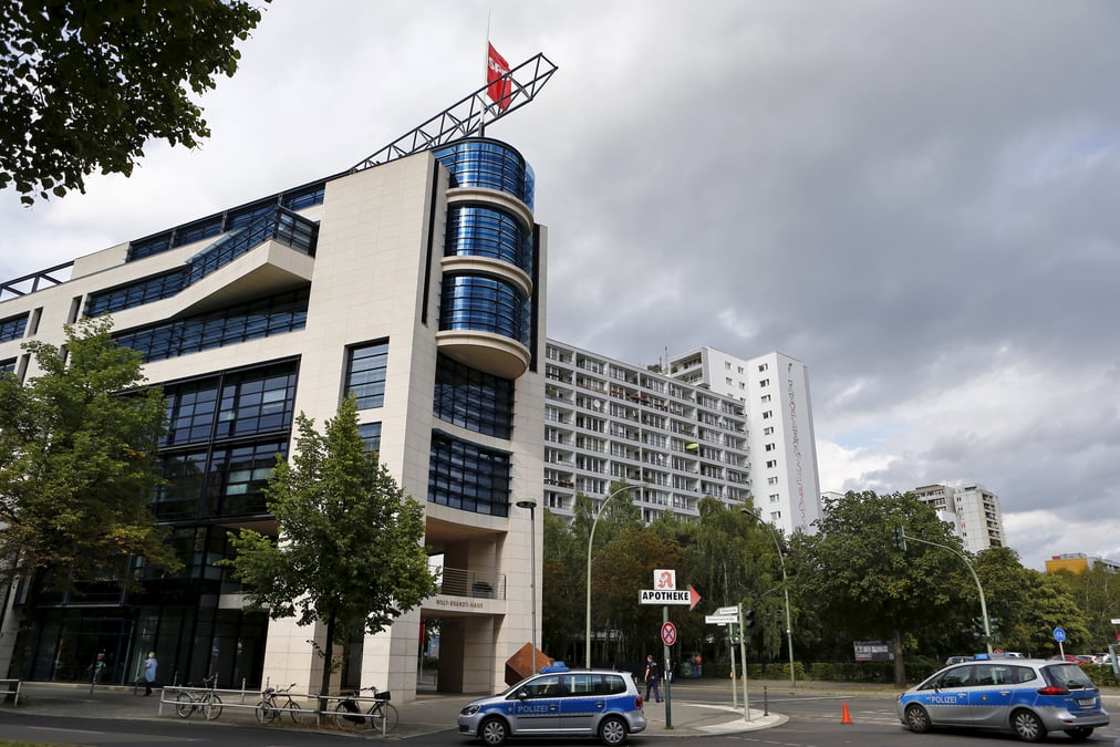 Evacuation du siege du spd a berlin apres une alerte a la bombe