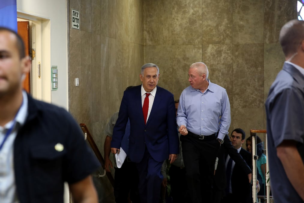 Un ministre israelien presse les juifs de france de gagner israel