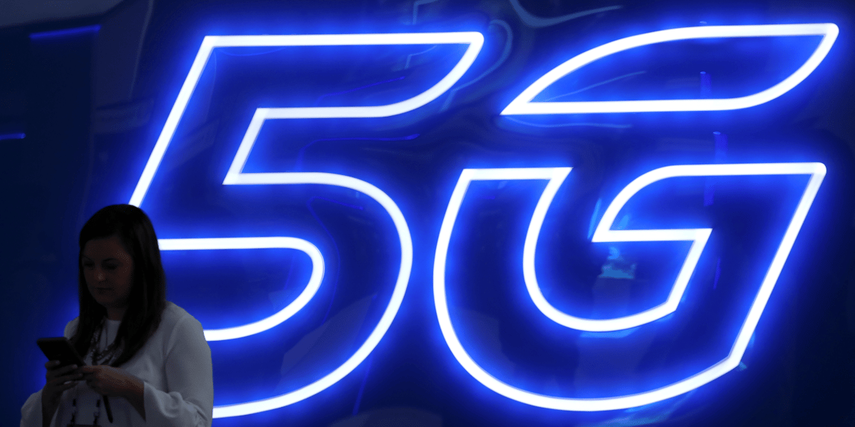 La proposition de loi LREM, qui a fait l'objet d'un accord entre députés et sénateurs en commission mixte paritaire, met en place un nouveau régime d'autorisation préalable à l'exploitation des équipements 5G, afin de renforcer la sécurité de ces futurs réseaux.
