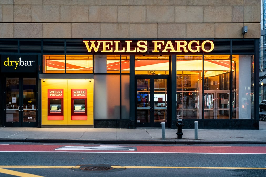 Une succursale de la banque wells fargo a new york