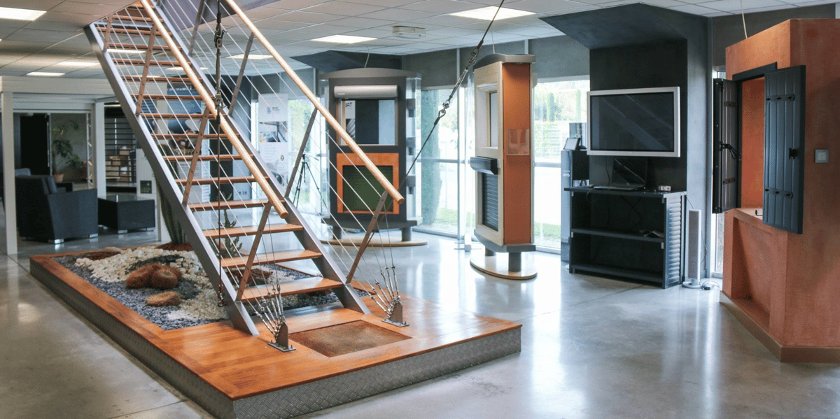 Un showroom du groupe CSW, spécialiste de la protection solaire et de la fermeture