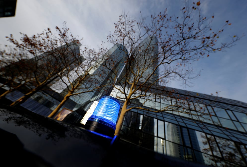 Perquisition chez deutsche bank