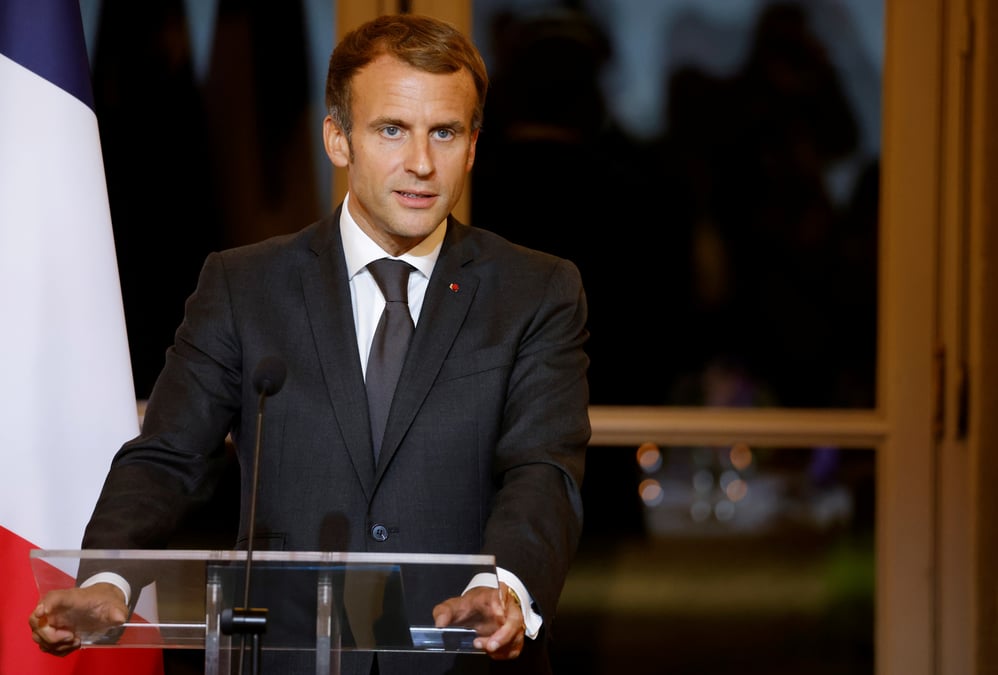 Algerie: macron prone l'apaisement par la discussion malgre les tensions ineluctables