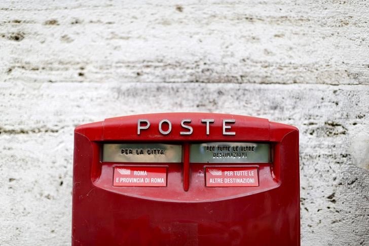L'offre pour la cotation de la poste italienne sursouscrite trois fois