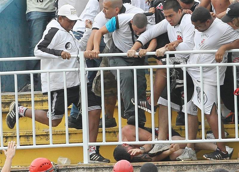 Football: violentes bagarres lors d'un match au Brésil