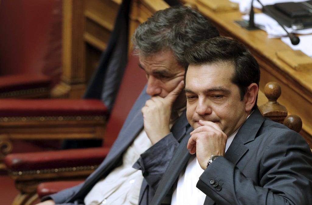 Le parlement grec valide l'accord de bruxelles, syriza en crise