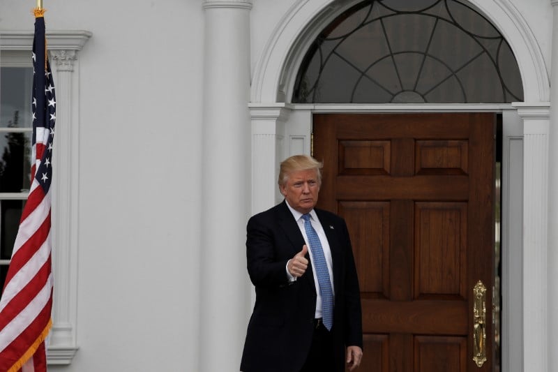 L'avance de trump dans le michigan revue en legere baisse