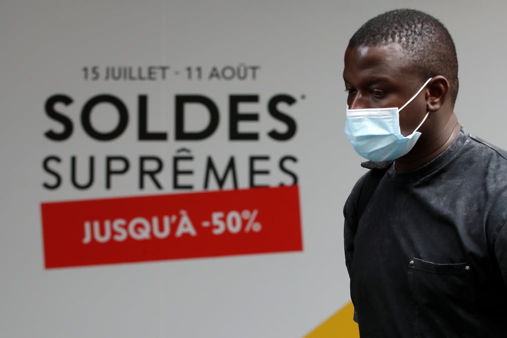 France : des commercants peu optimistes pour les soldes d'ete
