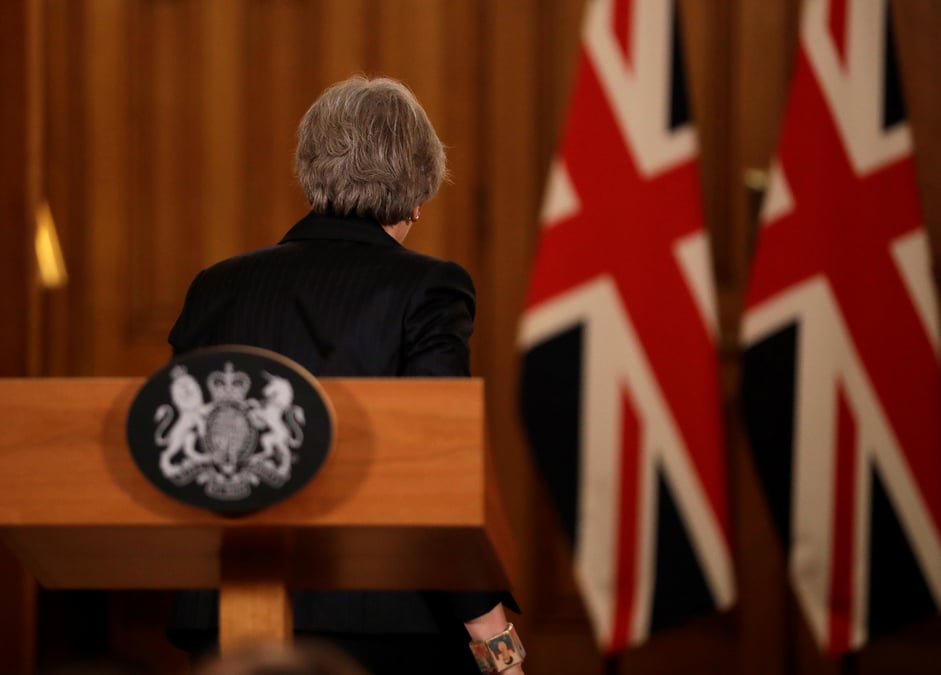 Les brexiters s'activent pour un vote de defiance contre theresa may