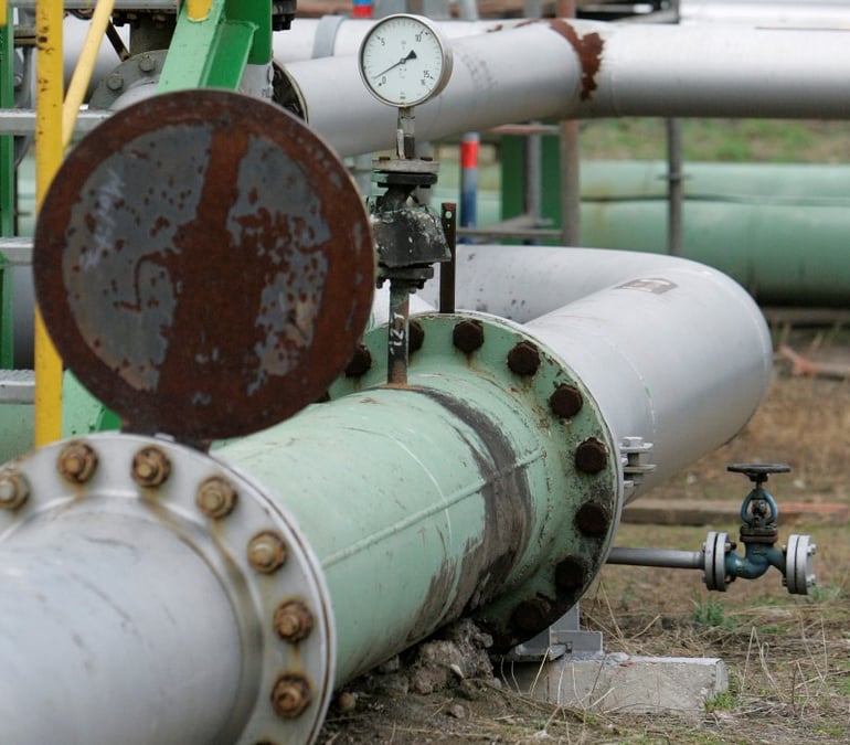 Les cours du petrole cloturent a nouveau en forte baisse a new york