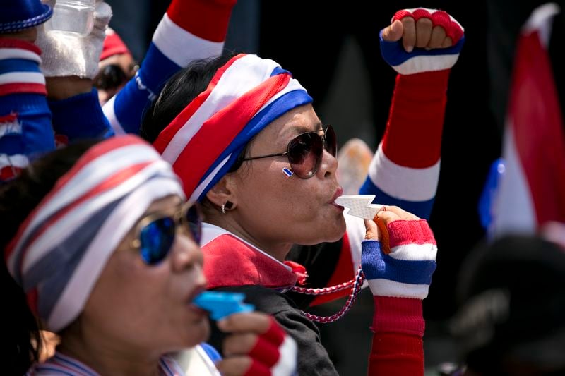 Les "chemises rouges" mobilisées à leur tour en Thaïlande