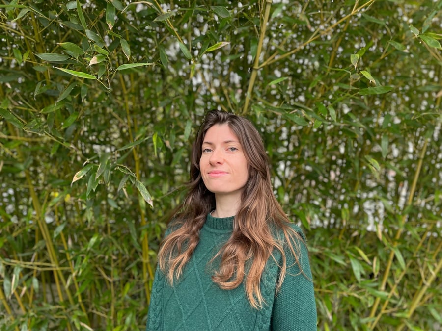 « Il faut faire en sorte que les fonds étiquetés "responsables" excluent les entreprises qui développent des nouveaux projets d’extractions d’énergies fossiles », martèle Julie Sansoucy de Reclaim Finance.