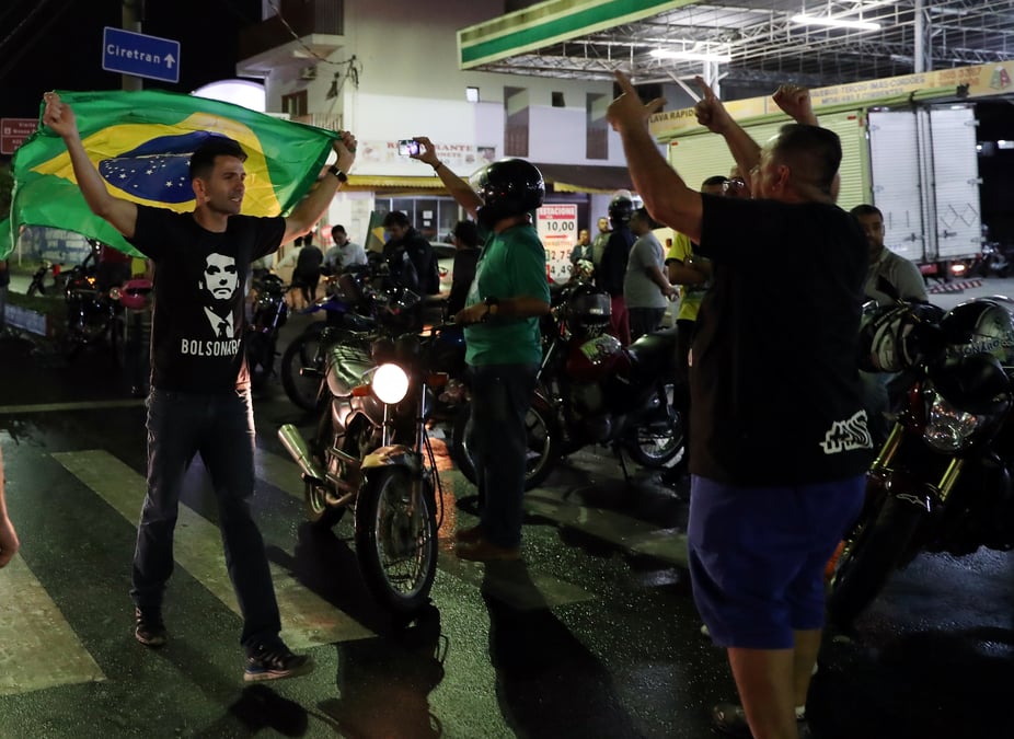 Bresil/presidentielle: bolsonaro en tete des intentions de vote