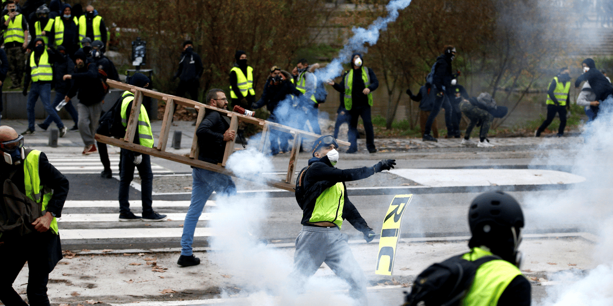 "gilets jaunes": l'eglise catholique appelle au dialogue