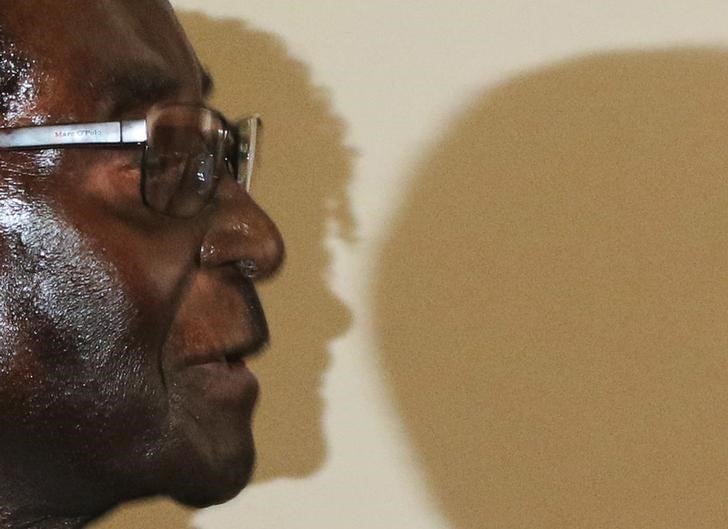 Robert mugabe a singapour pour des examens medicaux