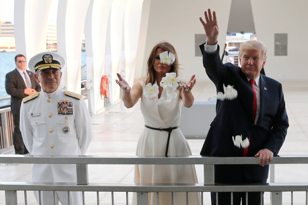 Trump entame un long periple en asie par une escale a hawai