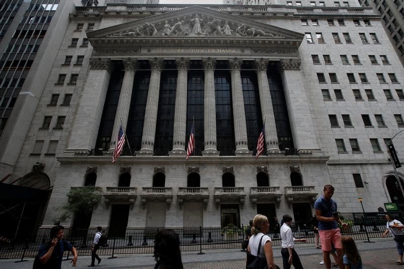 Wall street chute de plus de 2%