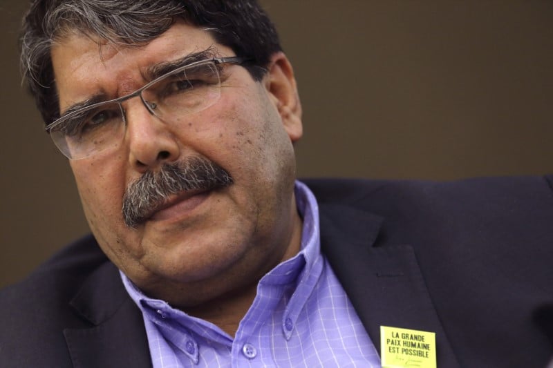 Le copresident du parti kurde syrien pyd arrete a prague