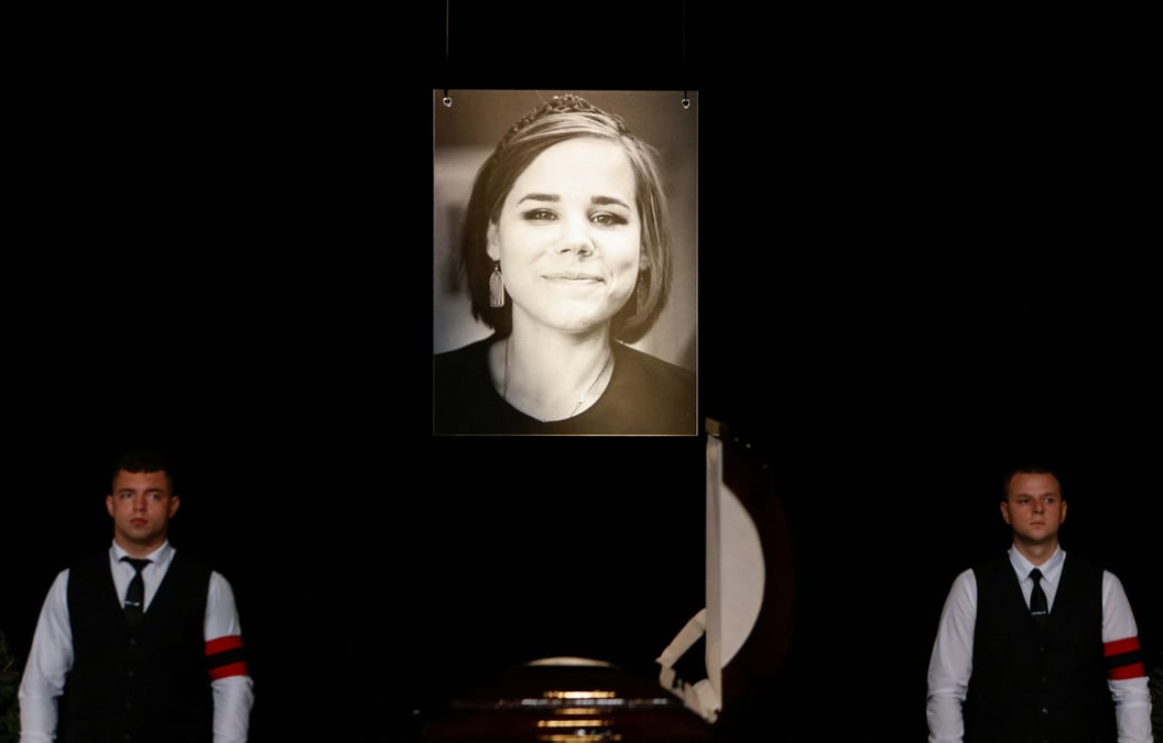 Service commemoratif pour daria douguina