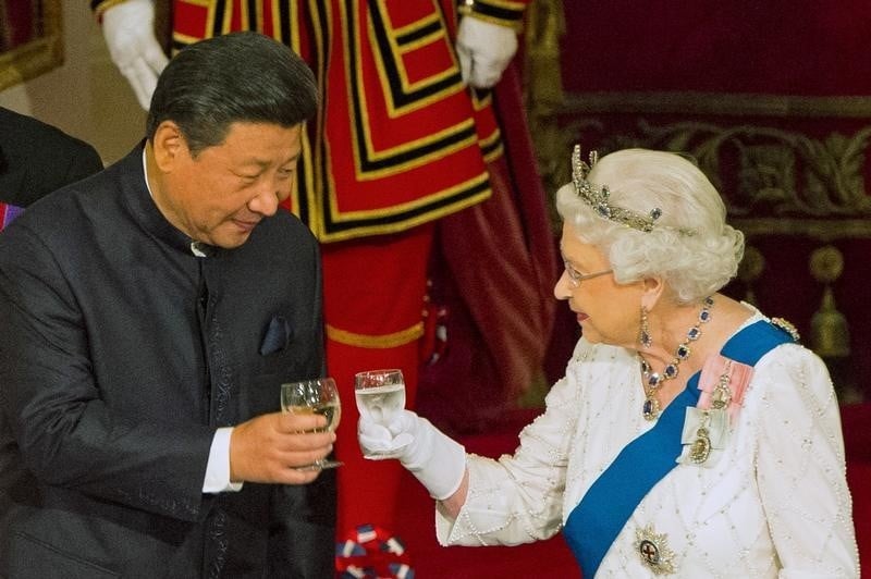 Xi jinping voit un avenir radieux entre la grande-bretagne et la chine
