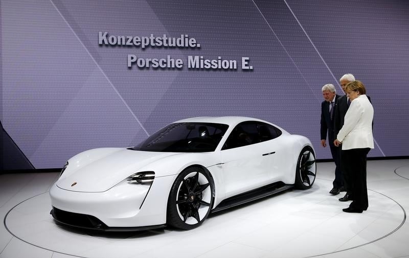 Porsche investira un milliard pour son modele electrique