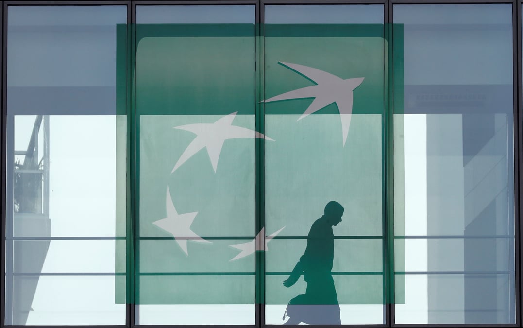 Comme Société Générale, Natixis et Crédit Agricole SA, BNP Paribas dit avoir pris connaissance des recommandations de la BCE mais ne s'est pas encore engagée à suivre ses recommandations.