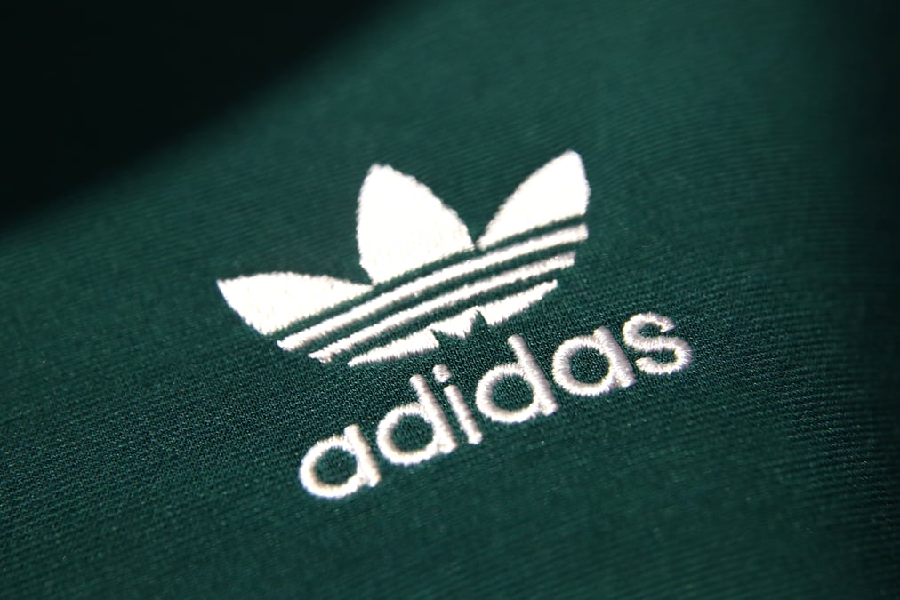 Adidas releve sa prevision de benefice annuel