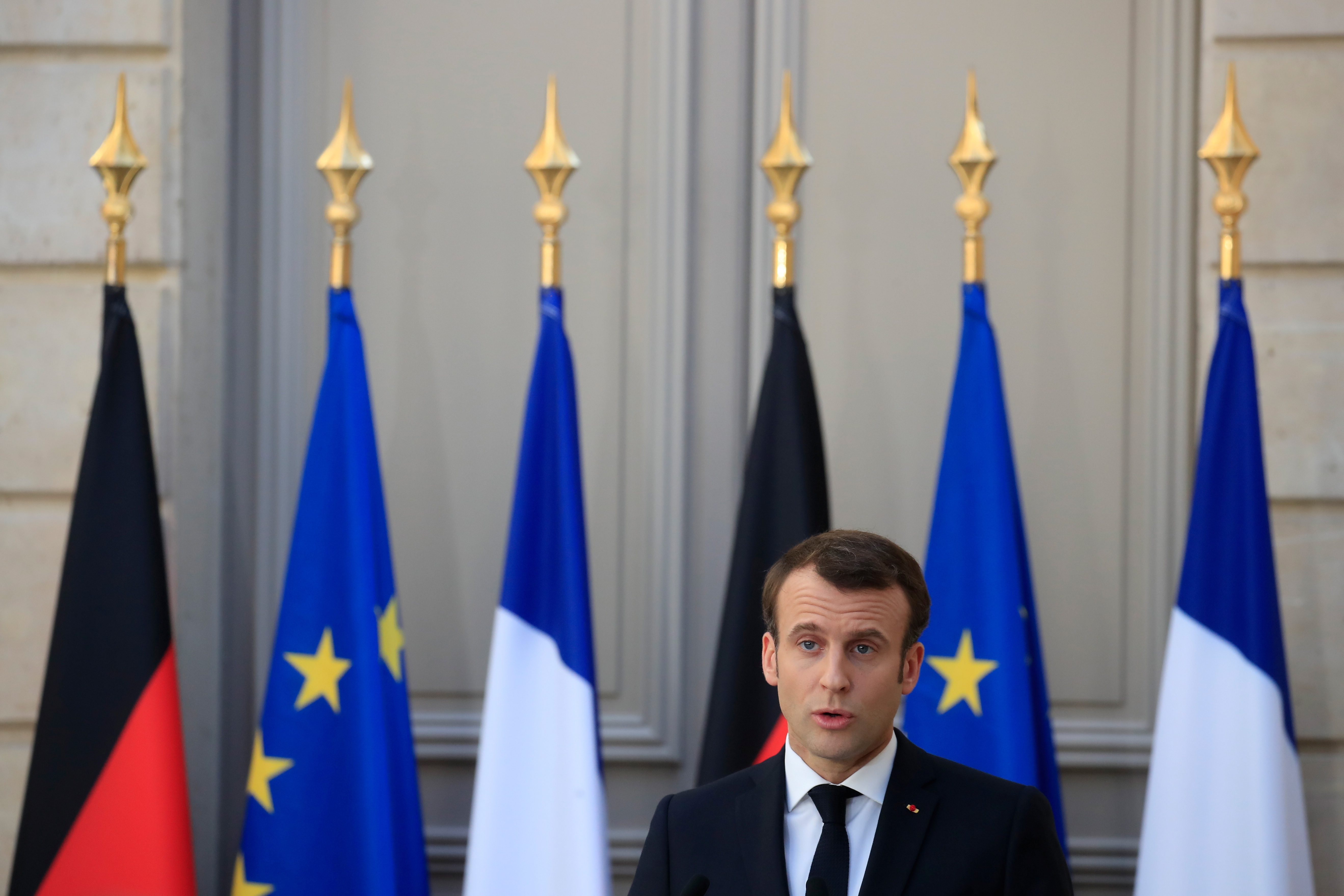 Brexit: une extension possible mais pas sans perspective claire, dit macron