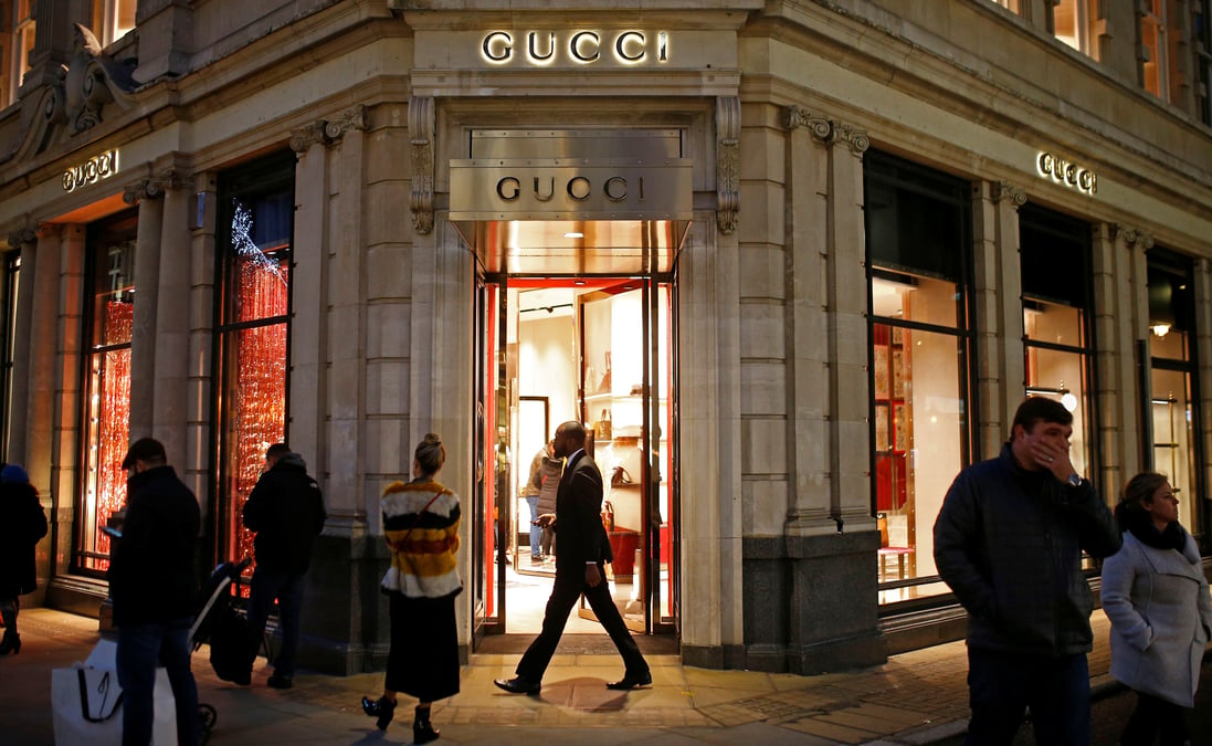 Kering: gucci ralentit mais reste loin devant ses concurrents