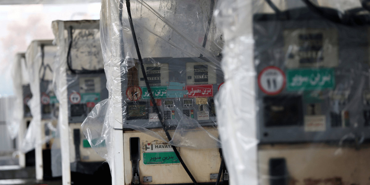 Pompes à essence détruites le 20 novembre après les manifestations de colère provoquée par la hausse de prix du carburant, qui se sont transformées en contestation générale du régime dans un contexte de crise économique et d'inégalités croissantes.