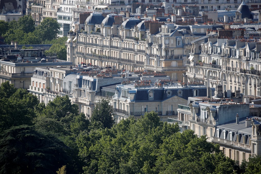 Un homme vu en possession d'une machette arrete a paris