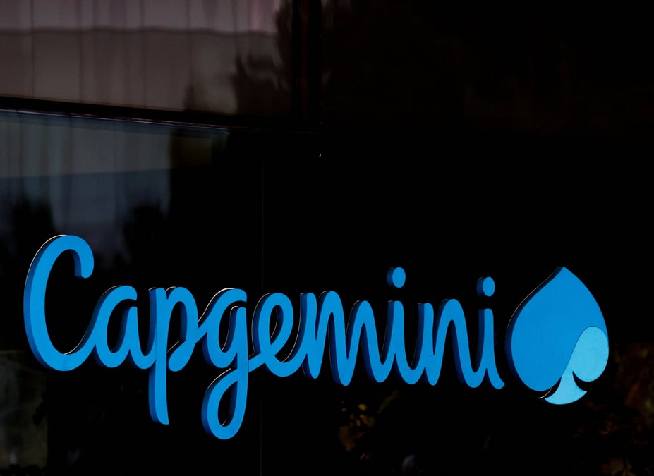 Logo de capgemini dans les locaux de la societe a issy-les-moulineaux