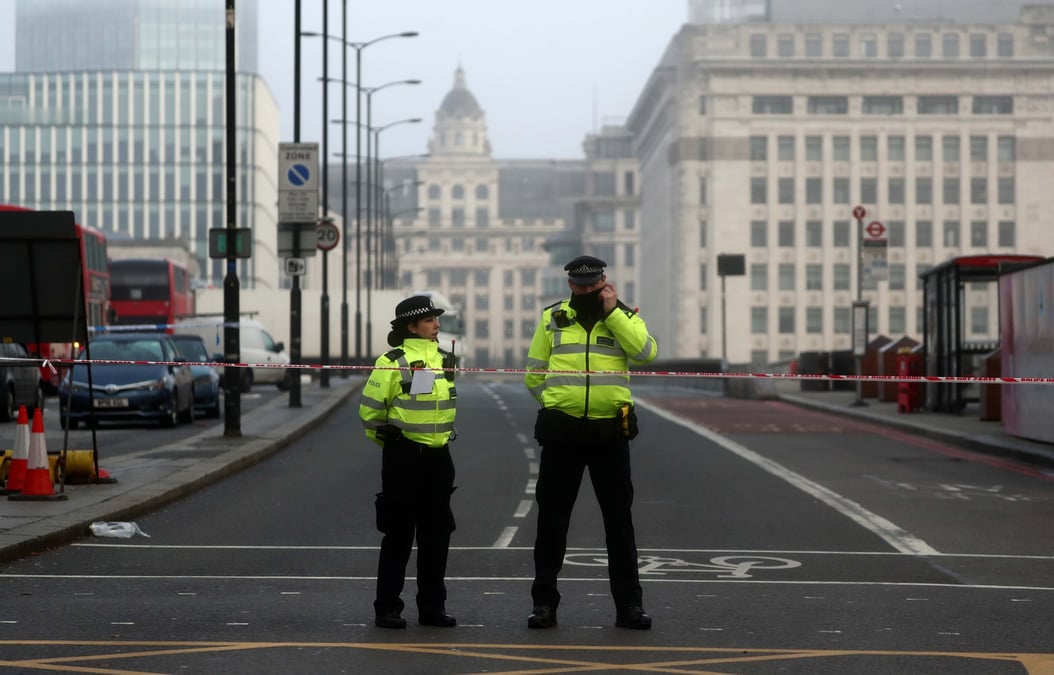 Le périmètre est encore bloqué sur le London Bridge ce samedi 30 novembre, au lendemain de l'attaque au couteau qui a fait deux morts, en plus de l'auteur, déjà condamné pour des faits de terrorisme.