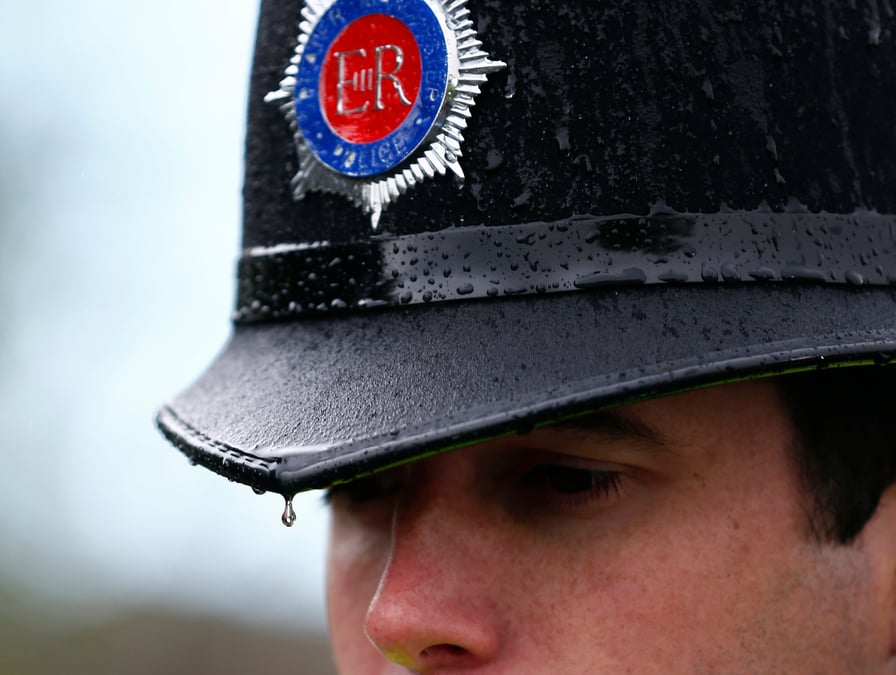 Un officier de police en angleterre