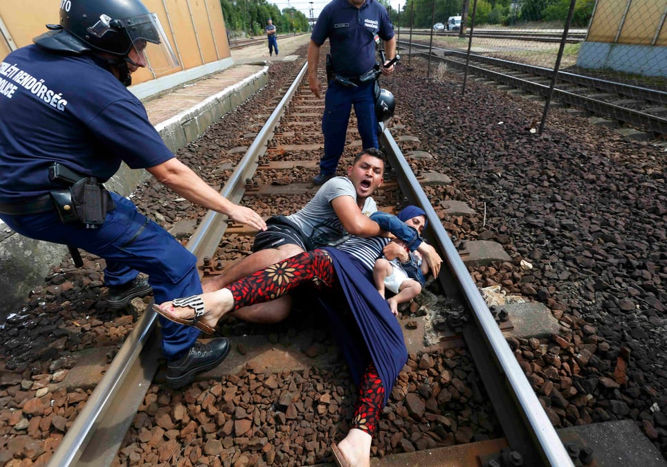 Hollande et merkel evoquent des "initiatives" pour les migrants