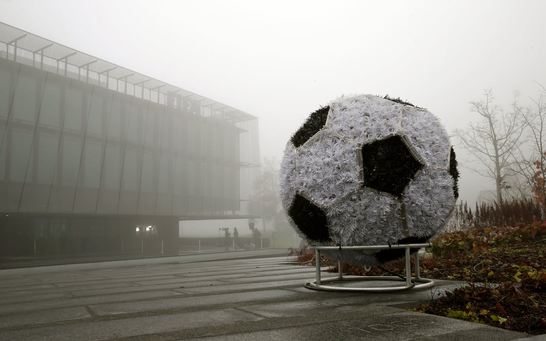 Salman propose de scinder la fifa en deux entites