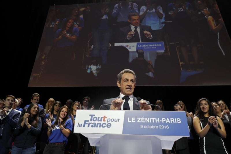 Dans son duel avec juppe, sarkozy cherche a reprendre la main